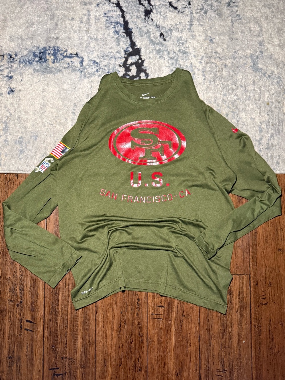 Nike Dri-FIT San Francisco 49ers Salute to Service Long Sleeve Shirt Youth XL